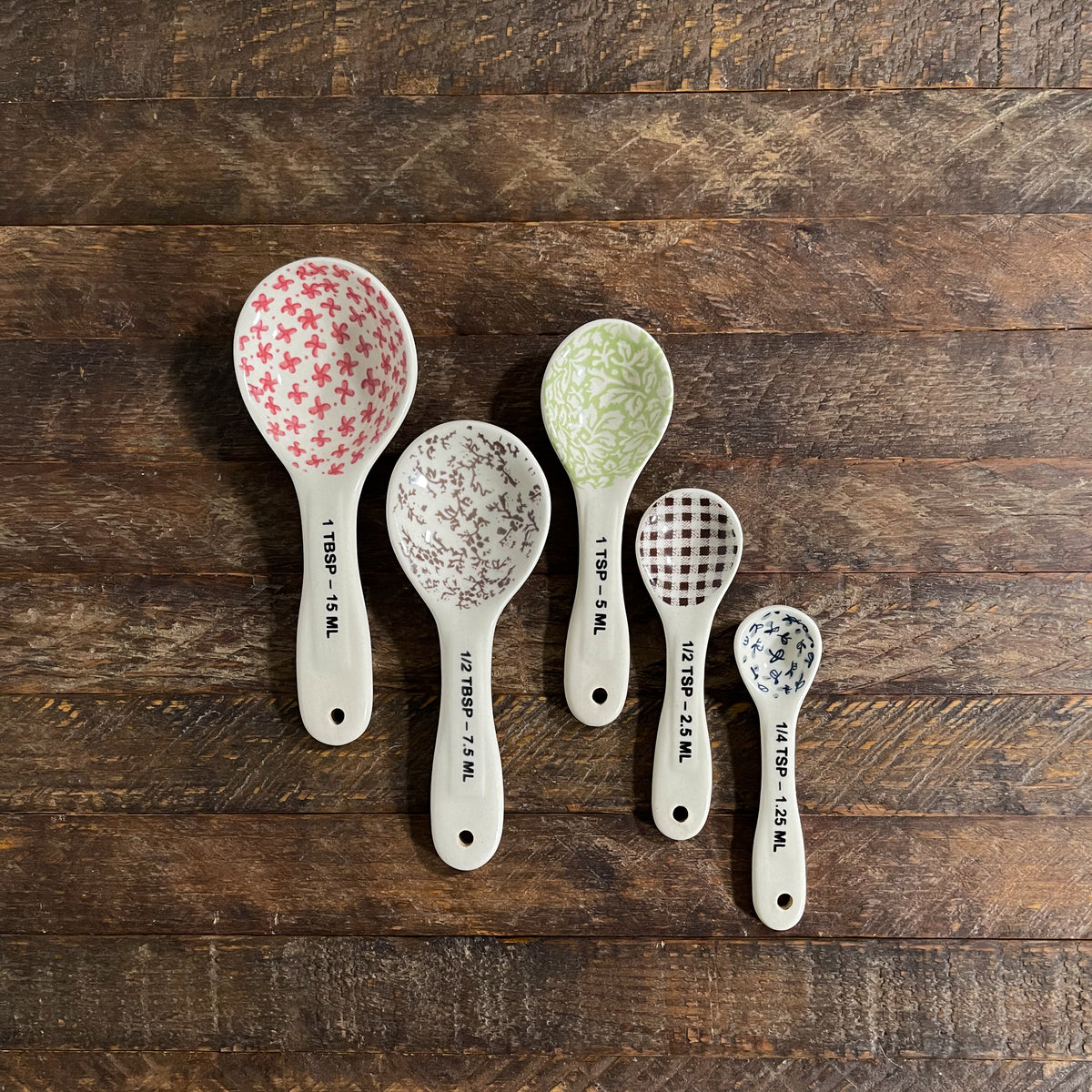 Kitschy Kitchen Measuring Spoons