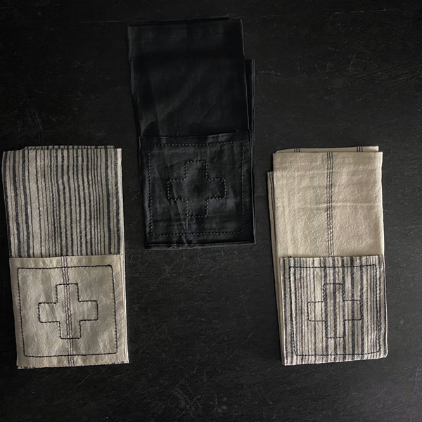 Rae Dunn Boutique Icon Swiss Cross Linen Napkins California Englished