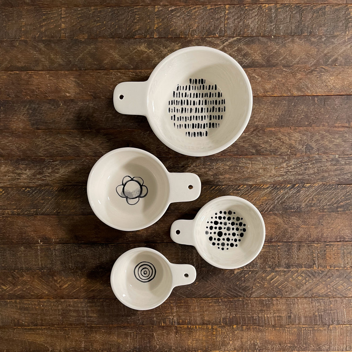 Rae Dunn White Measuring Cups  Stem Print Boutique Collection– California  Englished